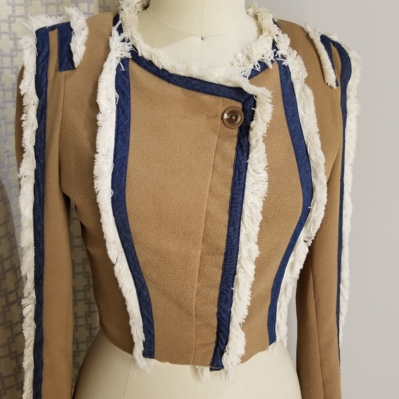 Cropped Jacket - Picture 3 of 5